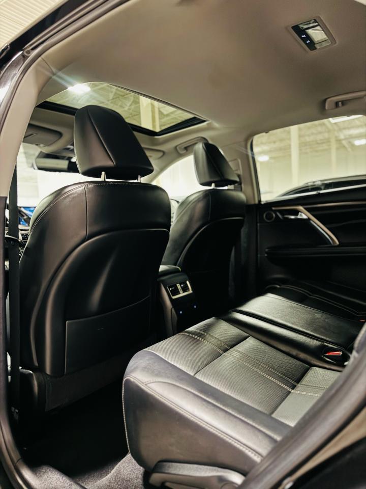 2021 Lexus RX 350  - Photo #24