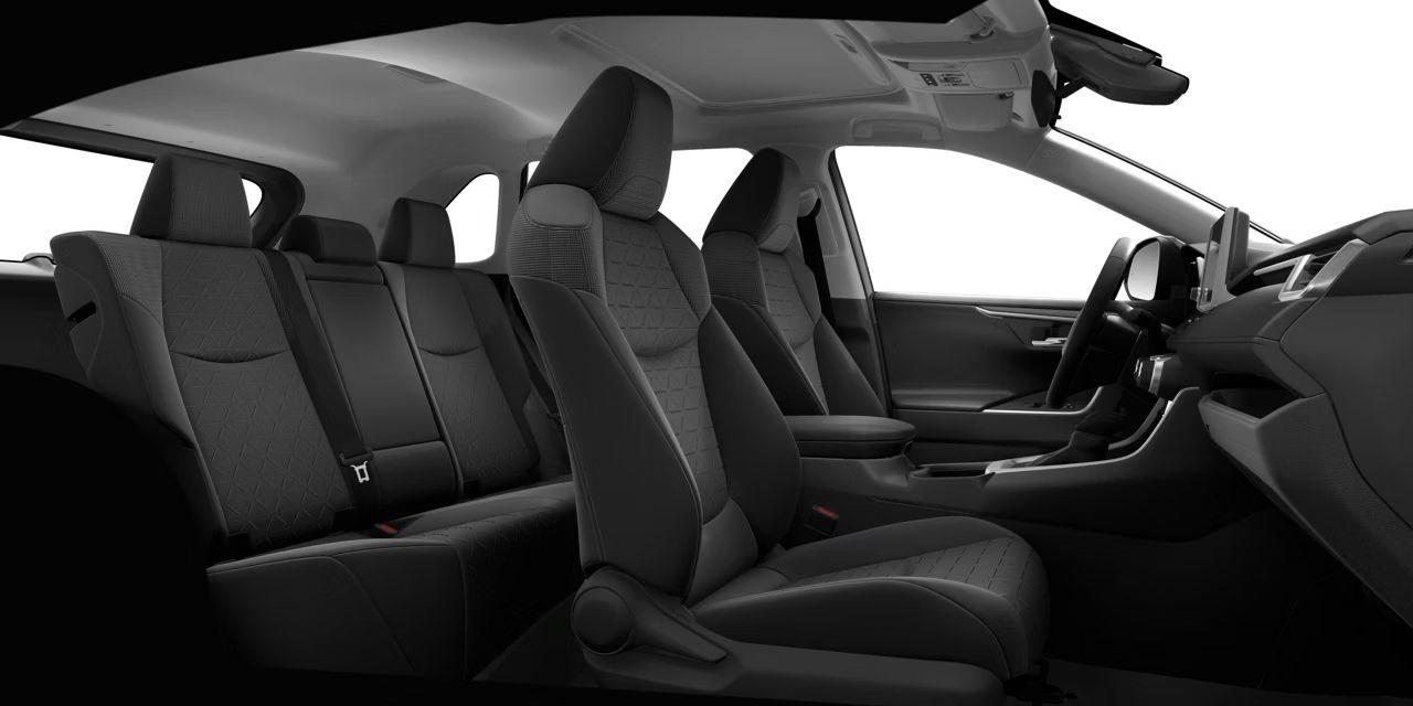 2025 Toyota RAV4 XLE AWD Photo