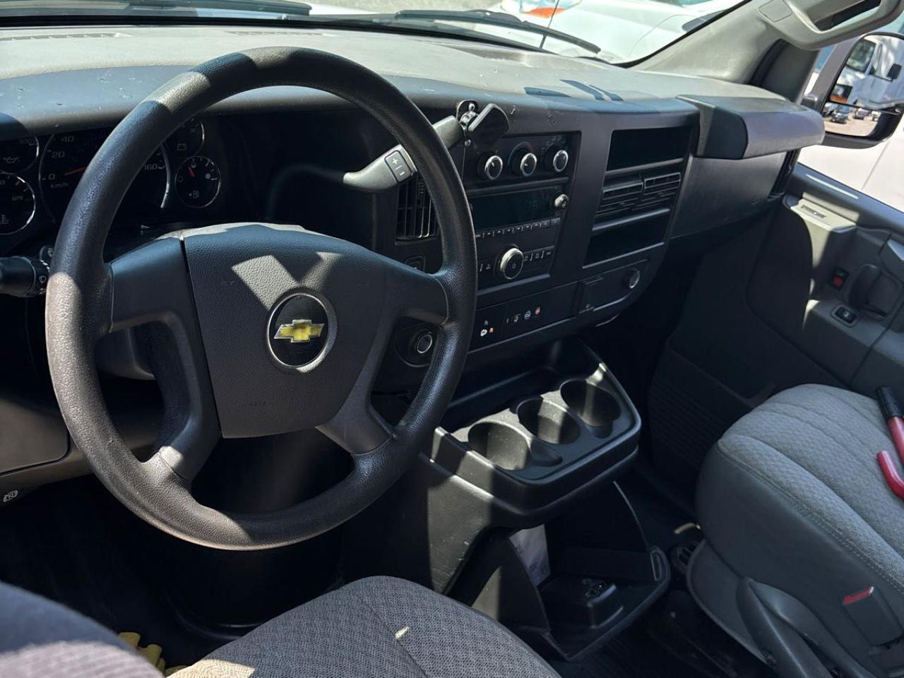 2021 Chevrolet Express Cargo Van RWD 2500 Ext 155" Photo6