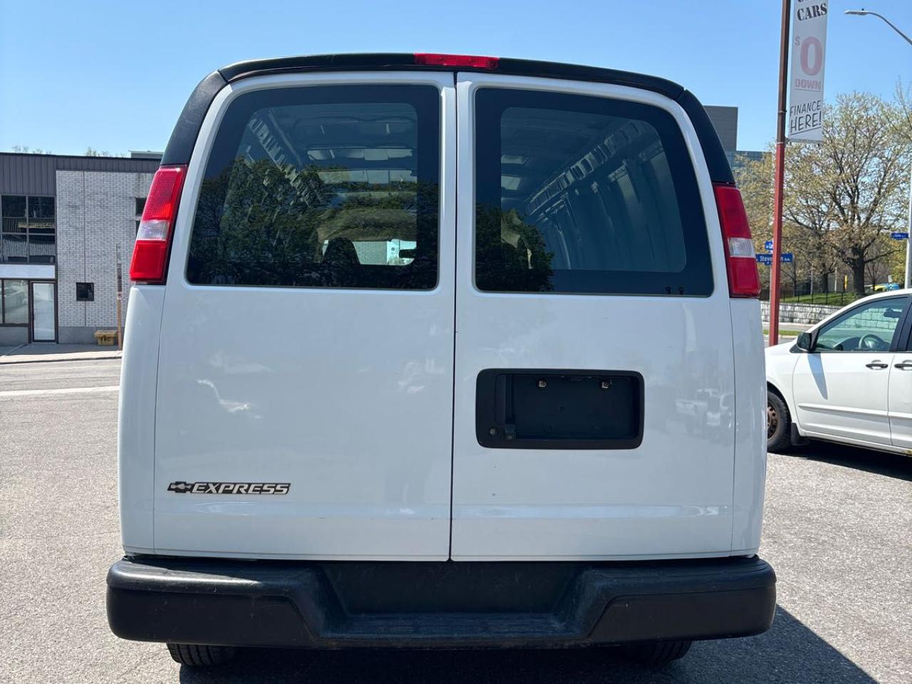 2021 Chevrolet Express Cargo Van RWD 2500 Ext 155" Photo8