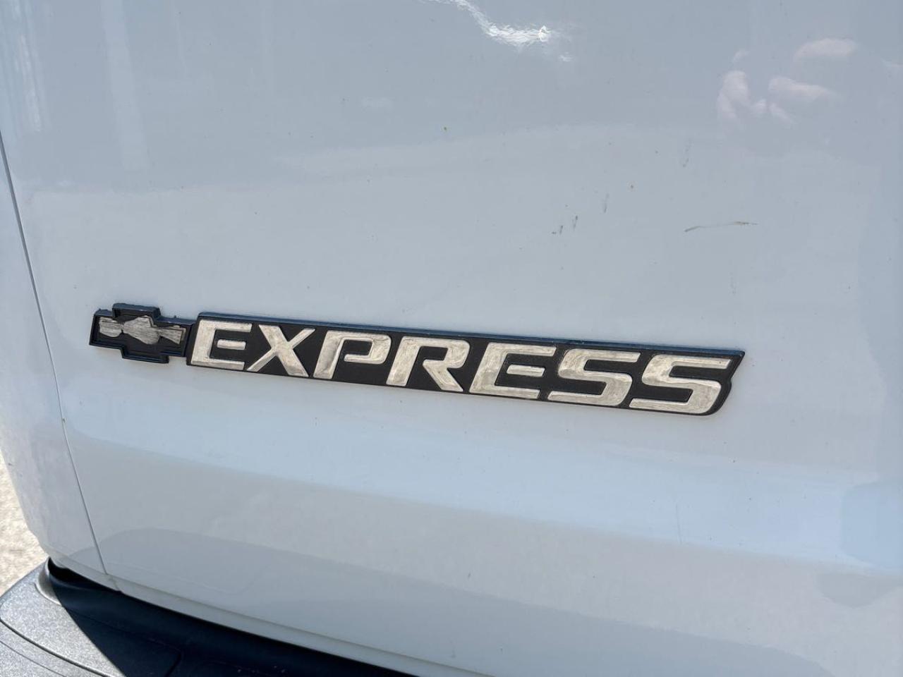 2021 Chevrolet Express Cargo Van RWD 2500 Ext 155" Photo11