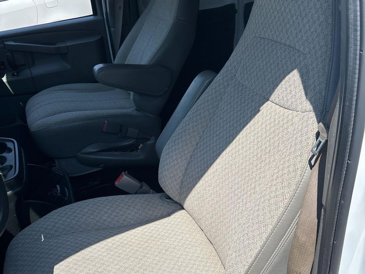 2021 Chevrolet Express Cargo Van RWD 2500 Ext 155" Photo13