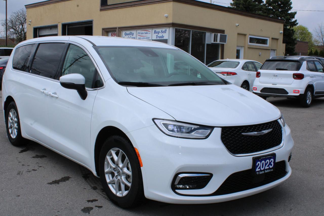Used 2023 Chrysler Pacifica Touring L for sale in Brampton, ON