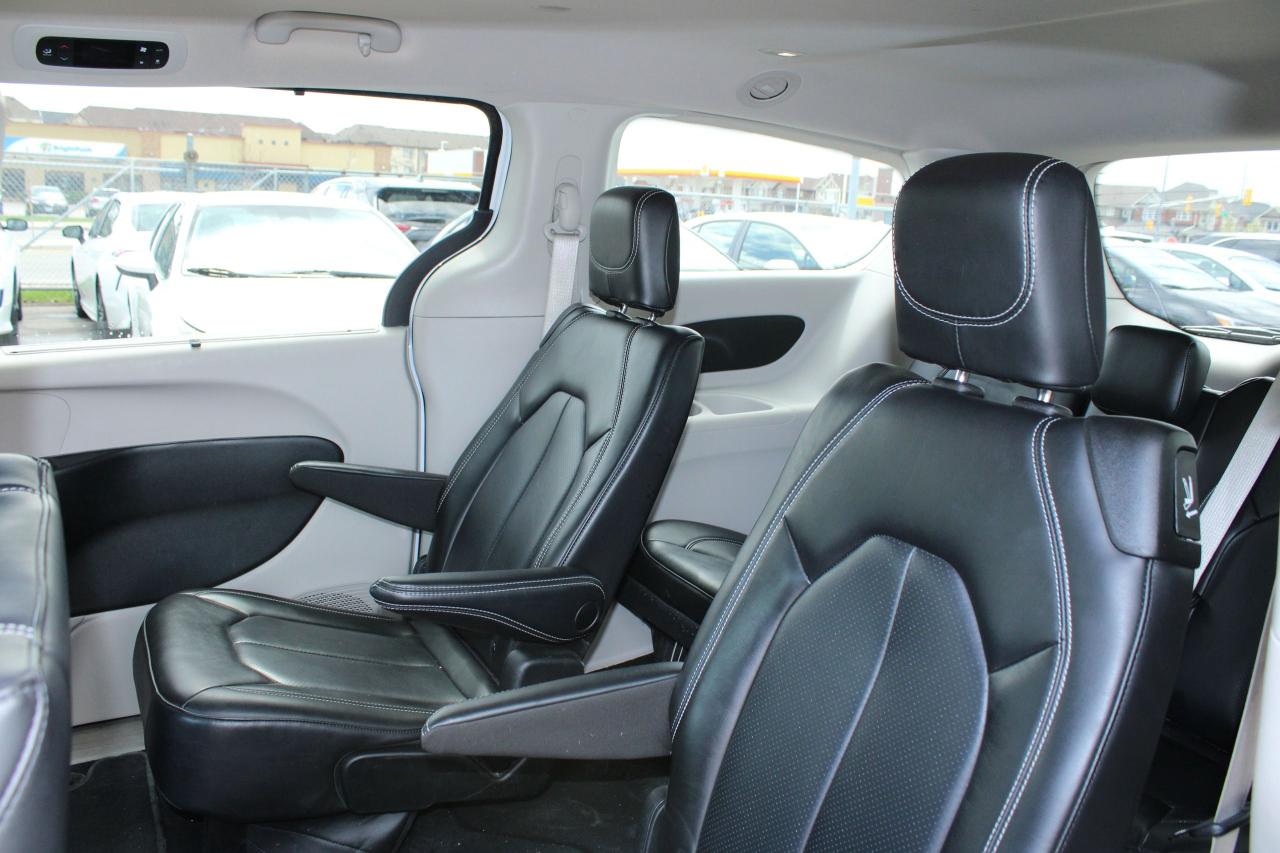 2023 Chrysler Pacifica Touring L - Photo #15
