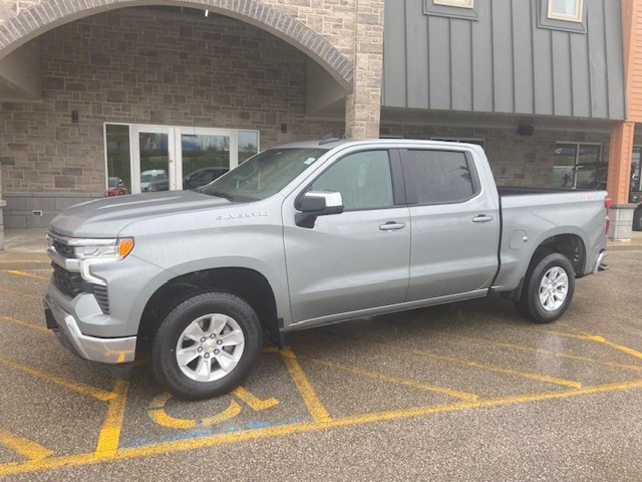 Used 2025 Chevrolet Silverado 1500 LT 4WD Crew Cab 147 for sale in Owen Sound, ON
