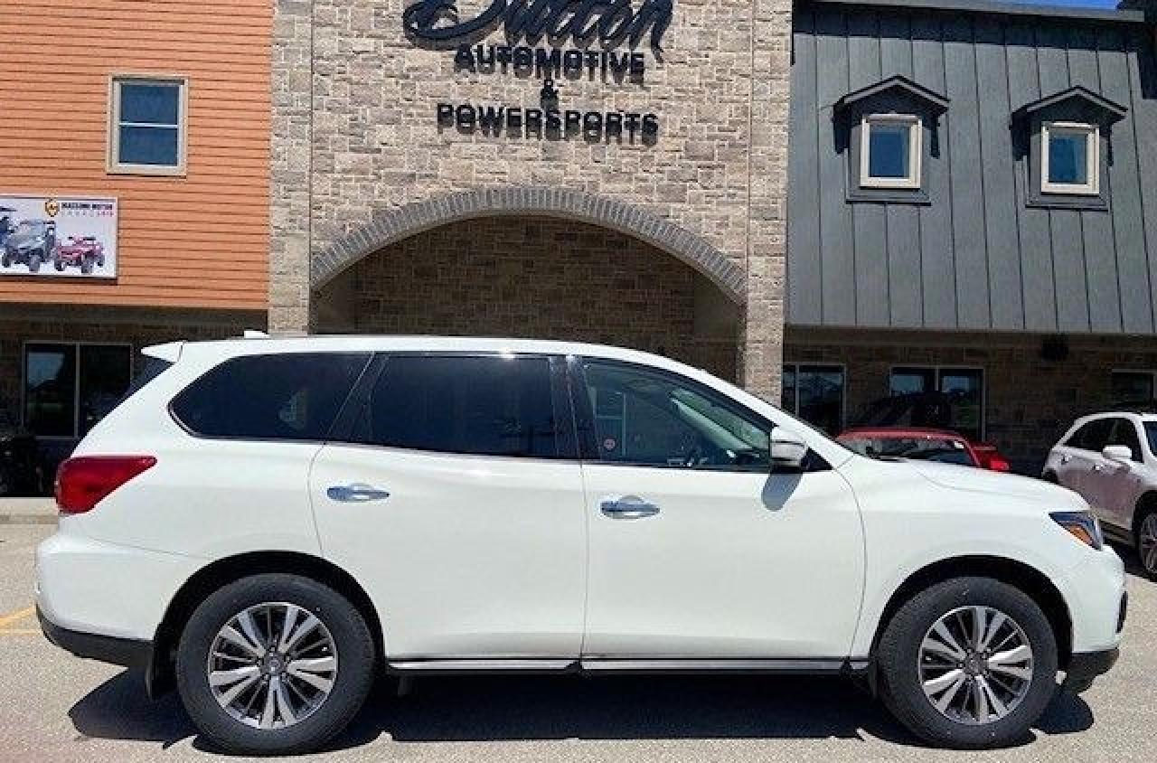 Used 2020 Nissan Pathfinder S 4X4 for sale in Owen Sound, ON