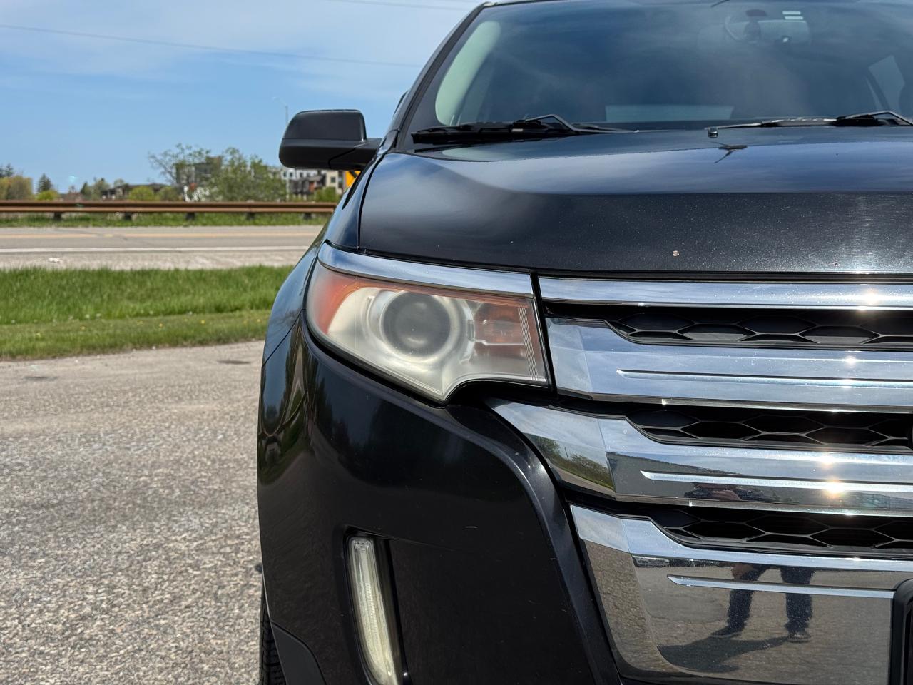 2011 Ford Edge 4dr Limited AWD **ONE OWNER** - Photo #11