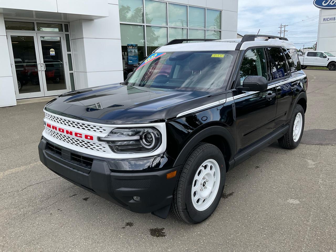 2025 Ford Bronco Sport Heritage Photo0