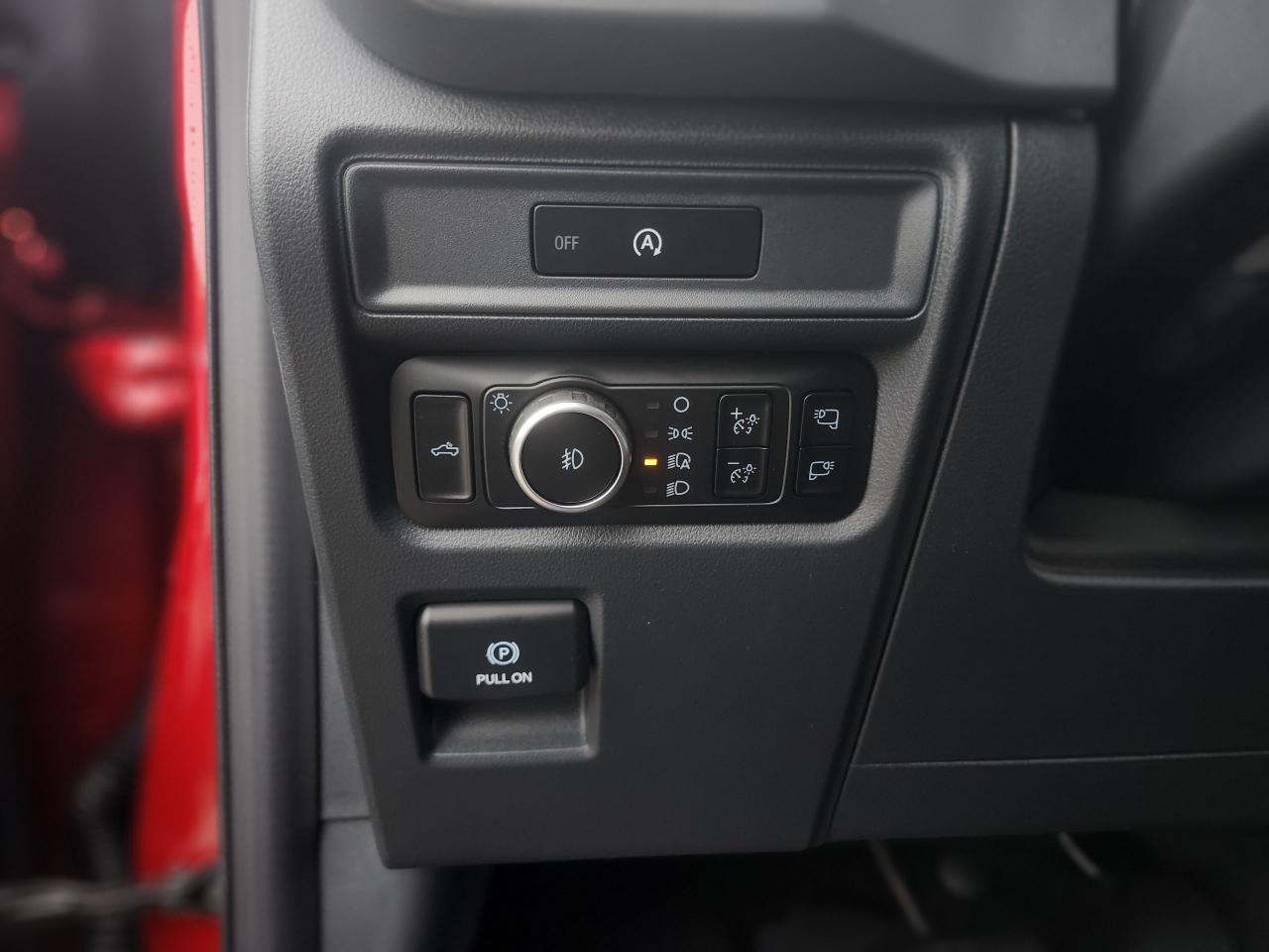 2025 Ford F-150 XLT 4WD SuperCrew 5.5' Box Photo5