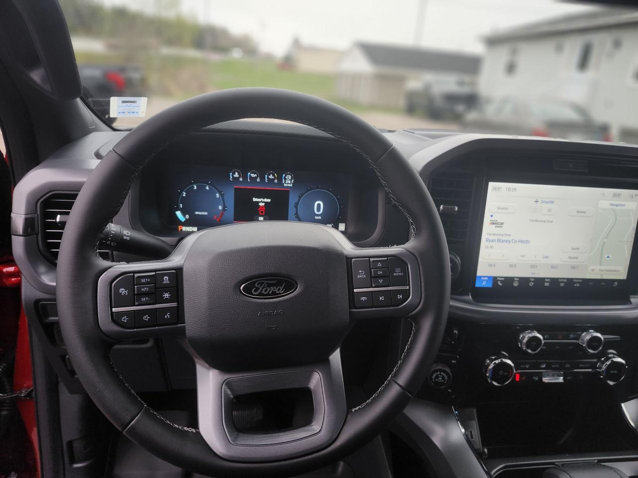 2025 Ford F-150 XLT 4WD SuperCrew 5.5' Box Photo5