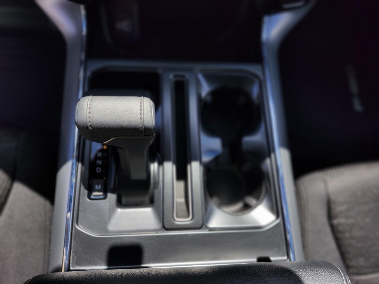 2025 Ford F-150 XLT 4WD SuperCrew 5.5' Box Photo5