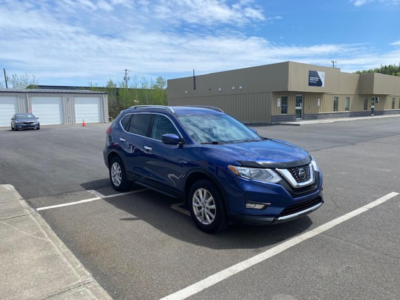 2018 Nissan Rogue AWD SV - Photo #4