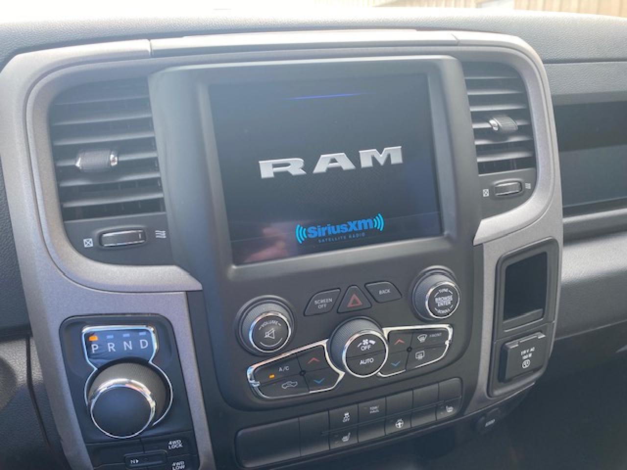 2021 RAM 1500 Classic Express 4x4 Quad Cab 6'4" Box - Photo #9