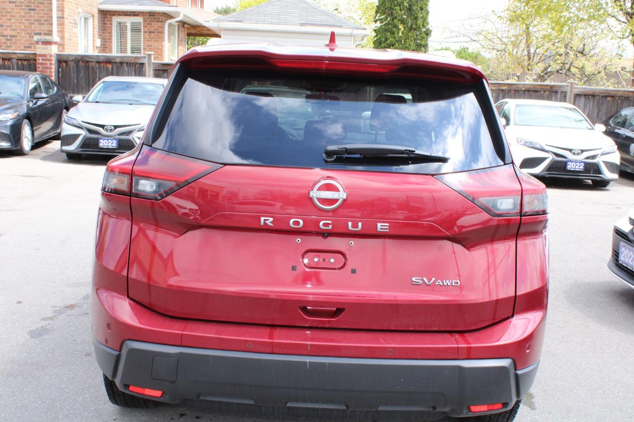 2024 Nissan Rogue SV MOONROOF - Photo #5