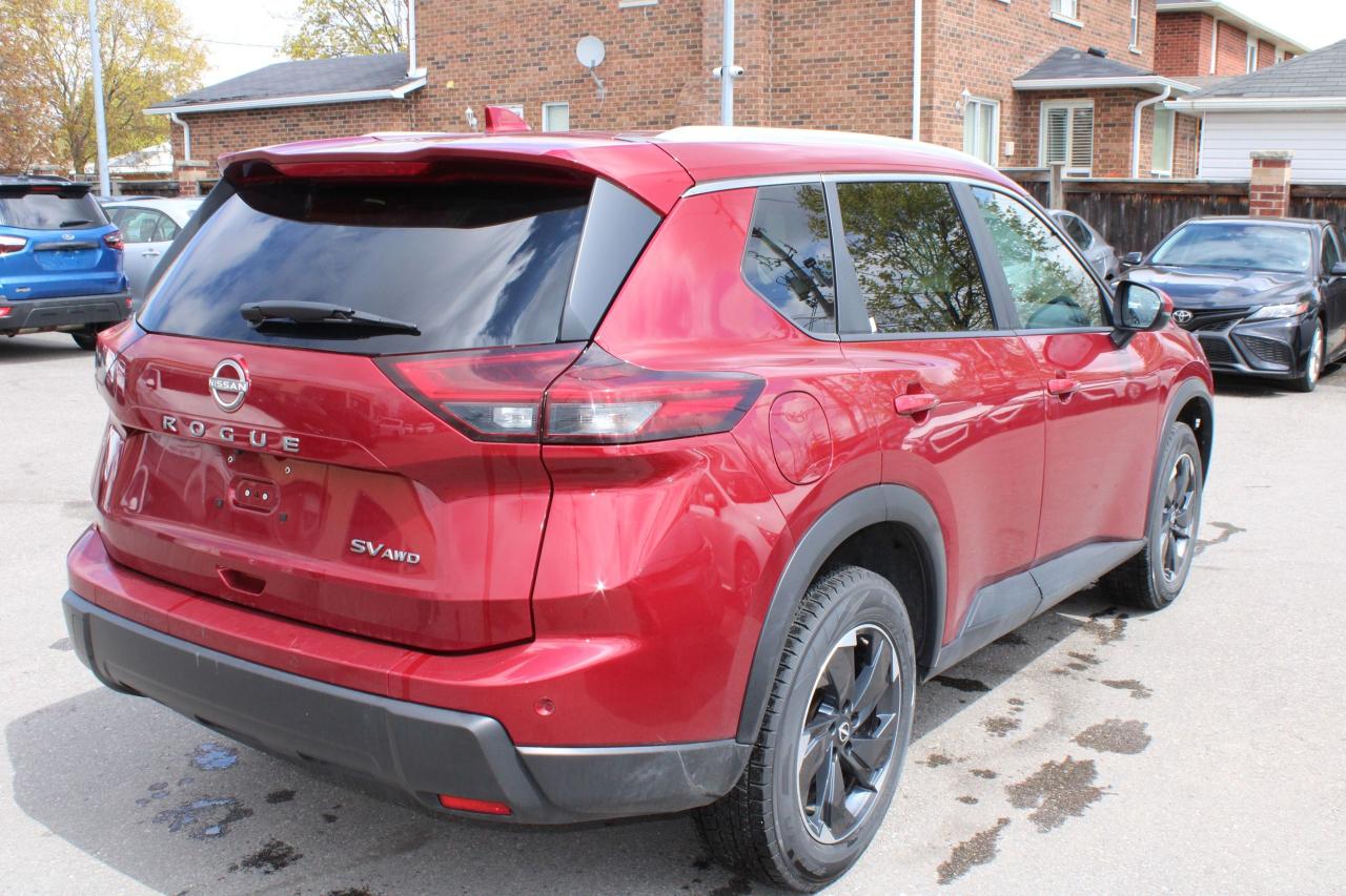 2024 Nissan Rogue SV MOONROOF - Photo #7