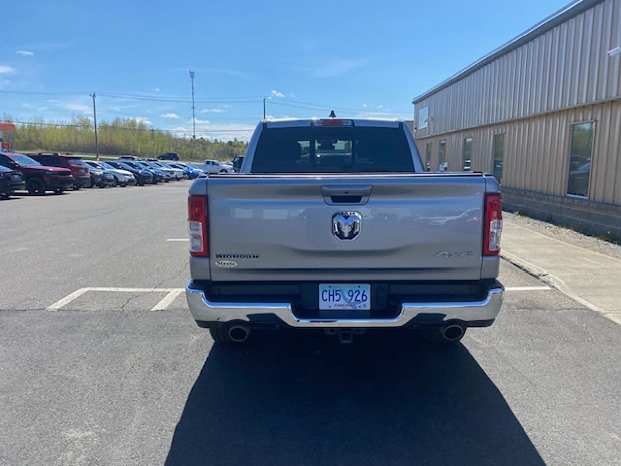 2022 RAM 1500 Big Horn - Photo #4