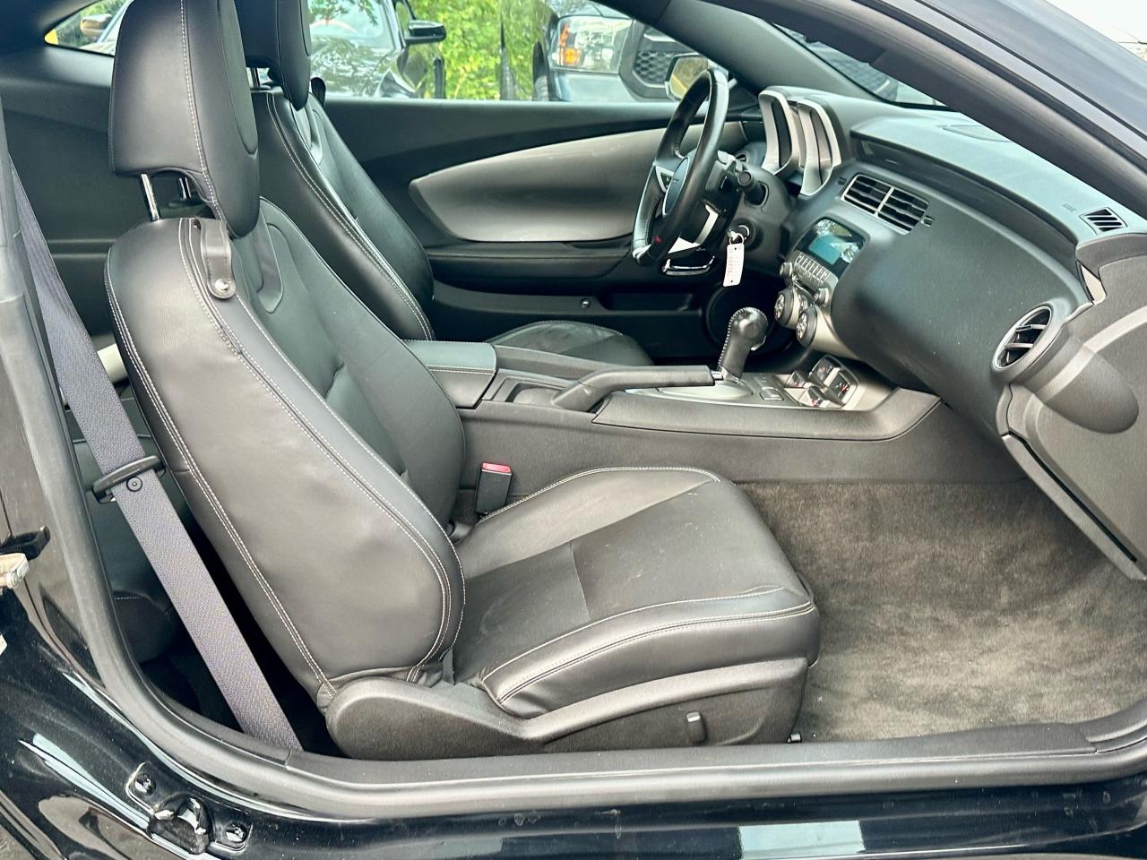 2010 Chevrolet Camaro 2LT - Photo #15