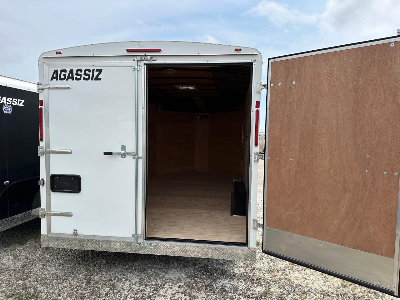 2025 Agassiz Trailer 8.5 x 16 Agassiz Barn Door Photo4