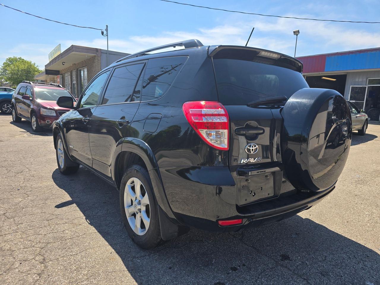 2012 Toyota RAV4 LIMITED  - Photo #9