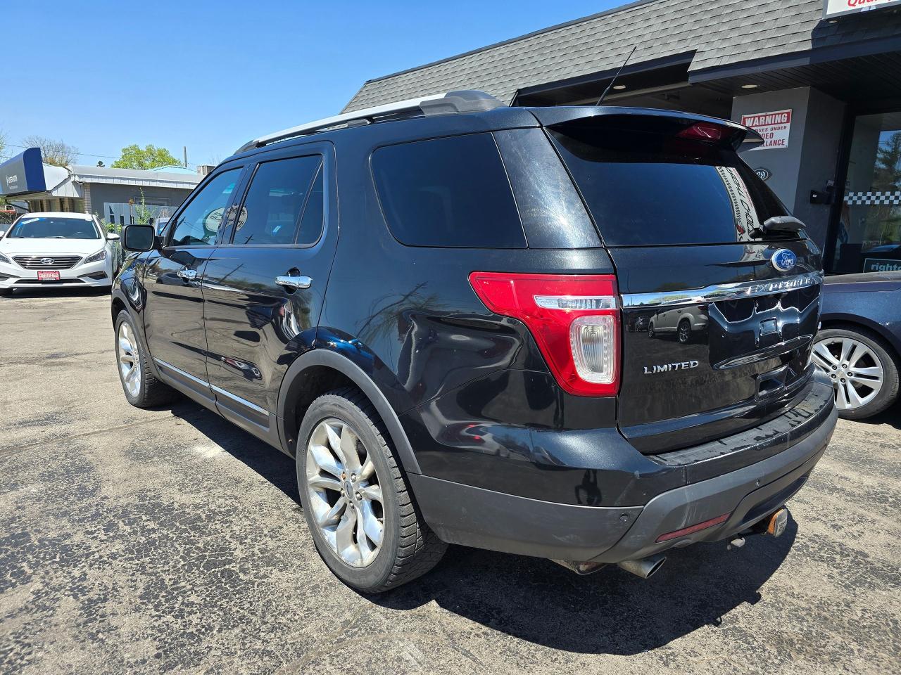2011 Ford Explorer LIMITED - Photo #8