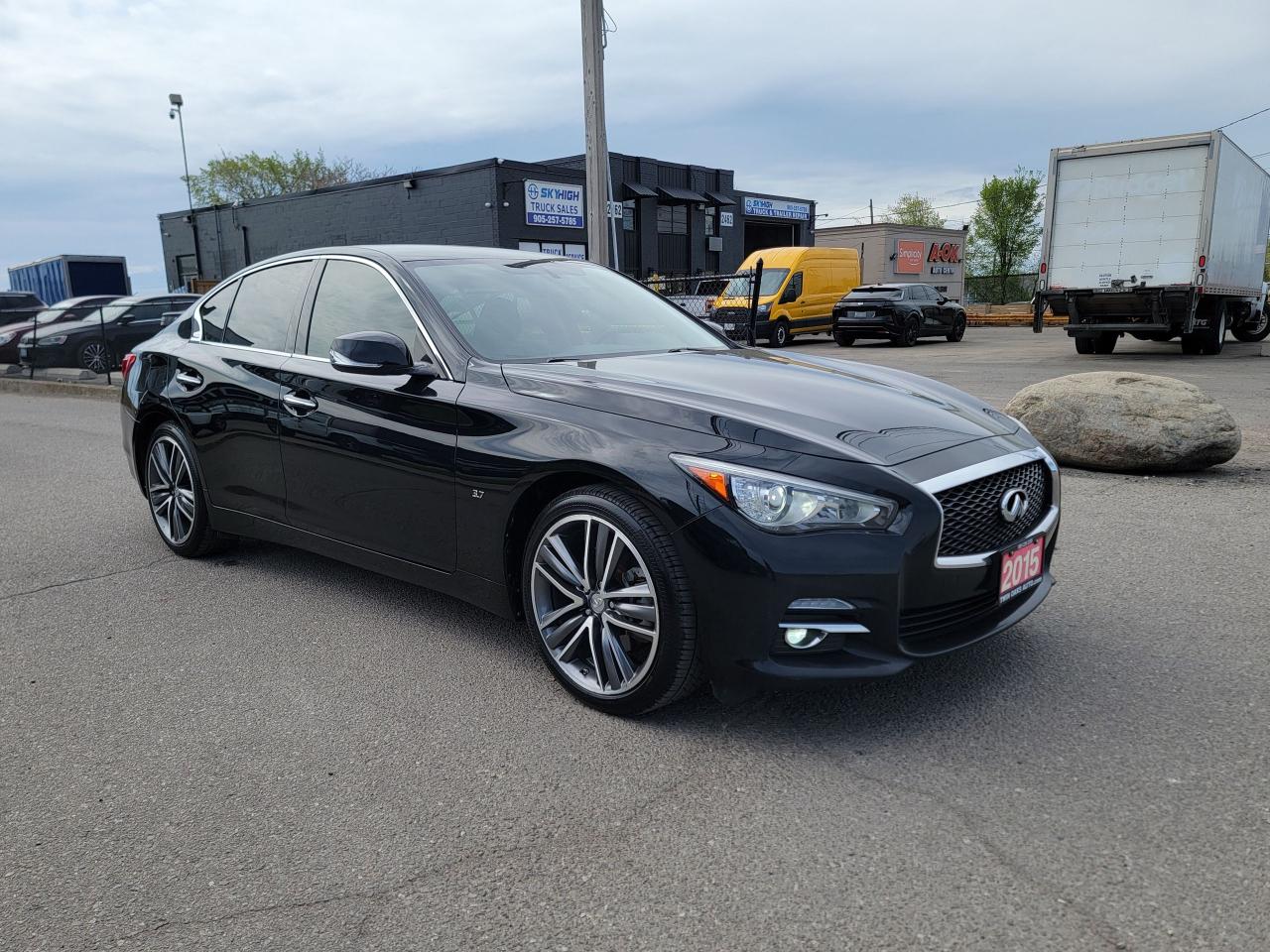 2015 Infiniti Q50 Sport | Limited - Photo #3
