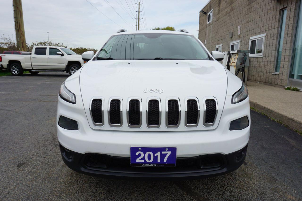 2017 Jeep Cherokee 3.2L V6 NORTH 4WD CERTIFIED *ACCIDENT FREE* CAMERA BLUETOOTH CRUISE ALLOYS - Photo #2