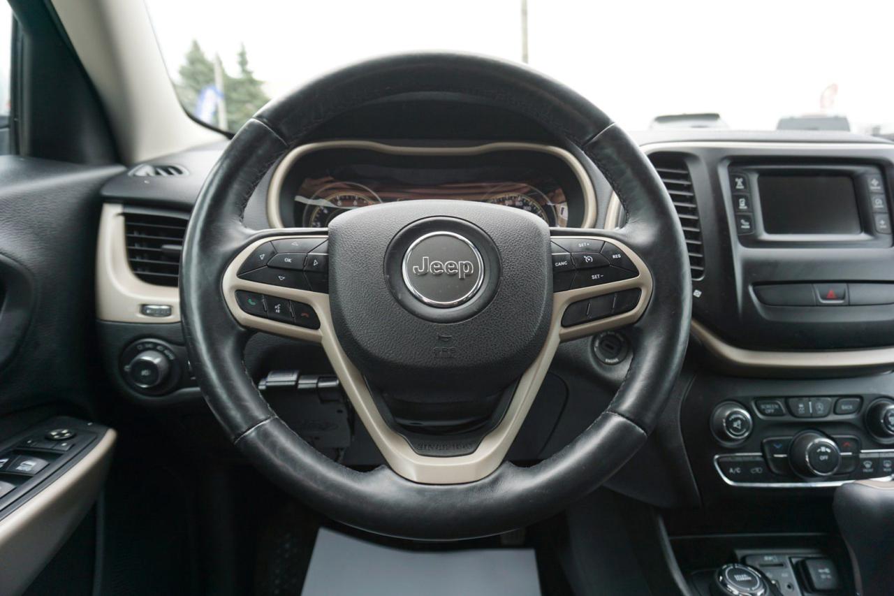 2017 Jeep Cherokee 3.2L V6 NORTH 4WD CERTIFIED *ACCIDENT FREE* CAMERA BLUETOOTH CRUISE ALLOYS - Photo #10