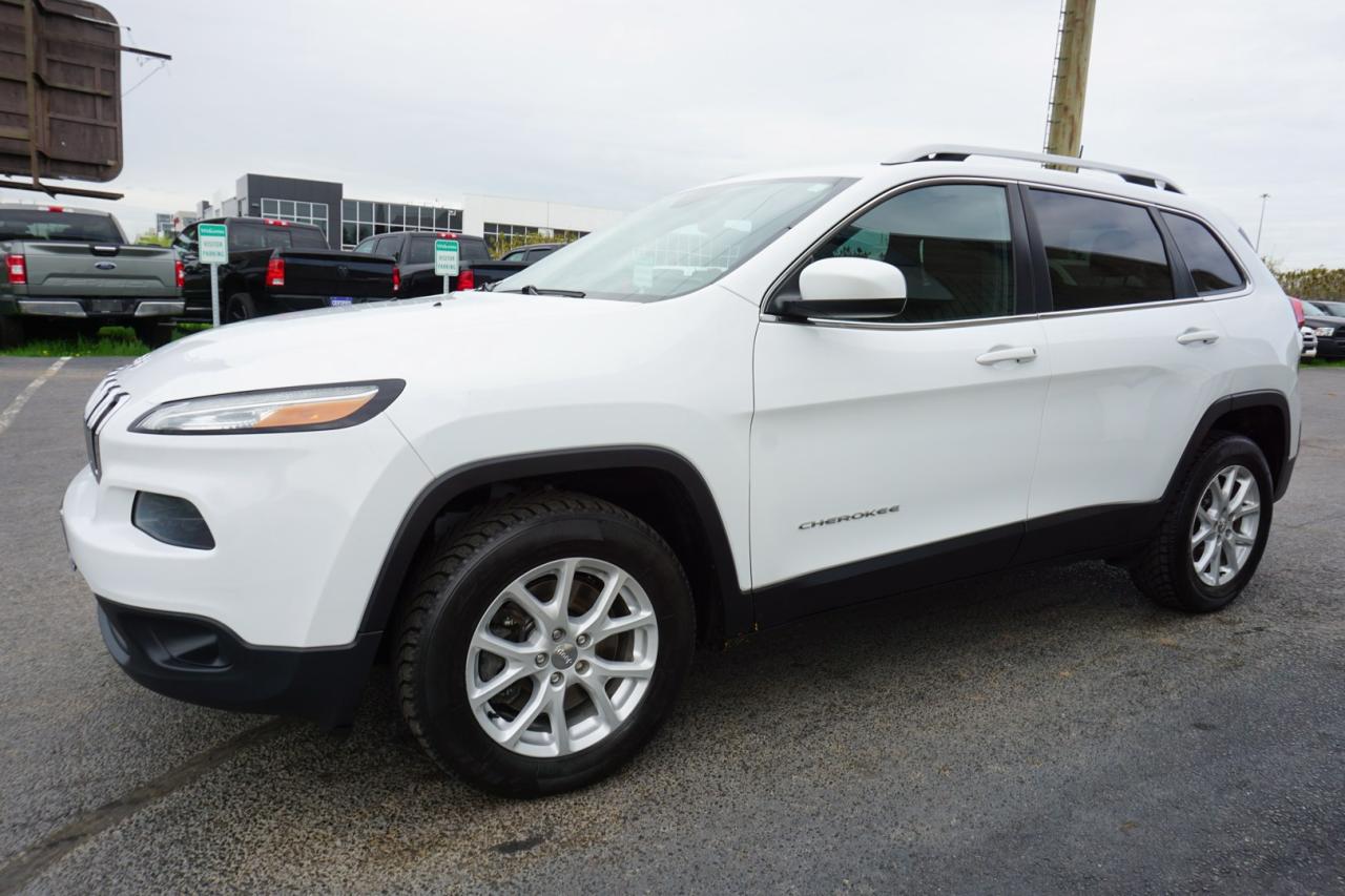 2017 Jeep Cherokee 3.2L V6 NORTH 4WD CERTIFIED *ACCIDENT FREE* CAMERA BLUETOOTH CRUISE ALLOYS Photo2