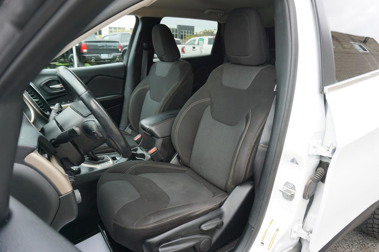 2017 Jeep Cherokee 3.2L V6 NORTH 4WD CERTIFIED *ACCIDENT FREE* CAMERA BLUETOOTH CRUISE ALLOYS - Photo #14