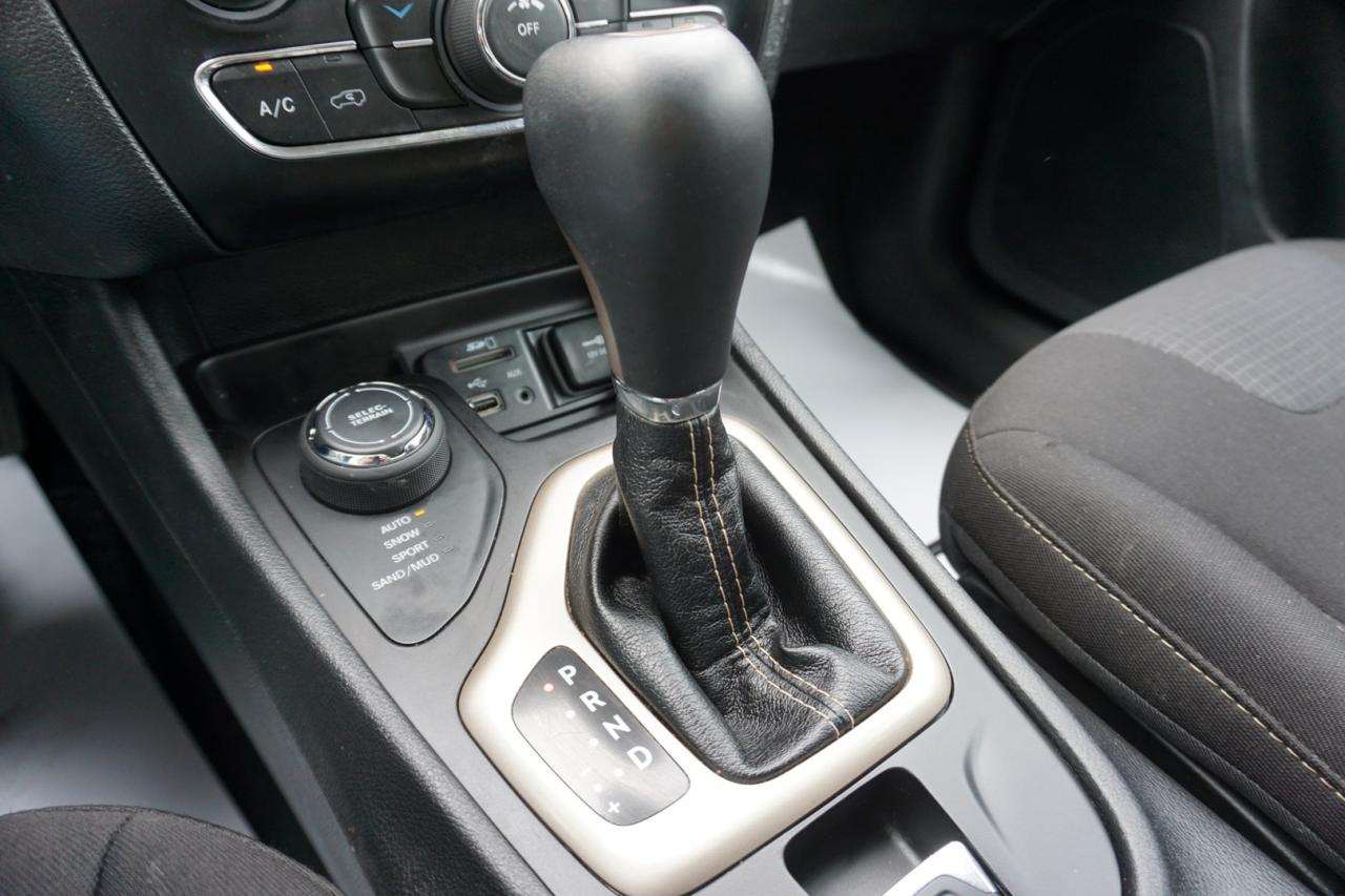 2017 Jeep Cherokee 3.2L V6 NORTH 4WD CERTIFIED *ACCIDENT FREE* CAMERA BLUETOOTH CRUISE ALLOYS - Photo #20