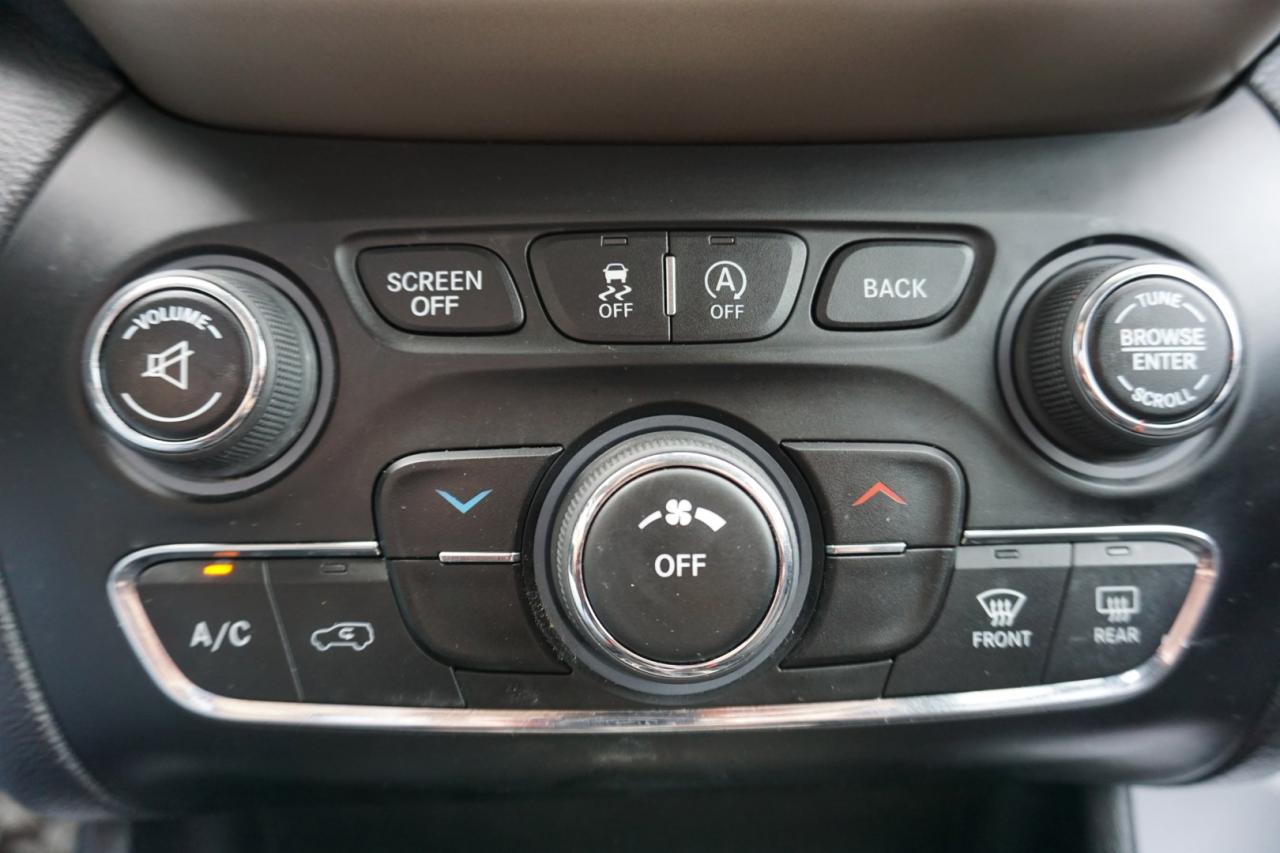 2017 Jeep Cherokee 3.2L V6 NORTH 4WD CERTIFIED *ACCIDENT FREE* CAMERA BLUETOOTH CRUISE ALLOYS - Photo #23