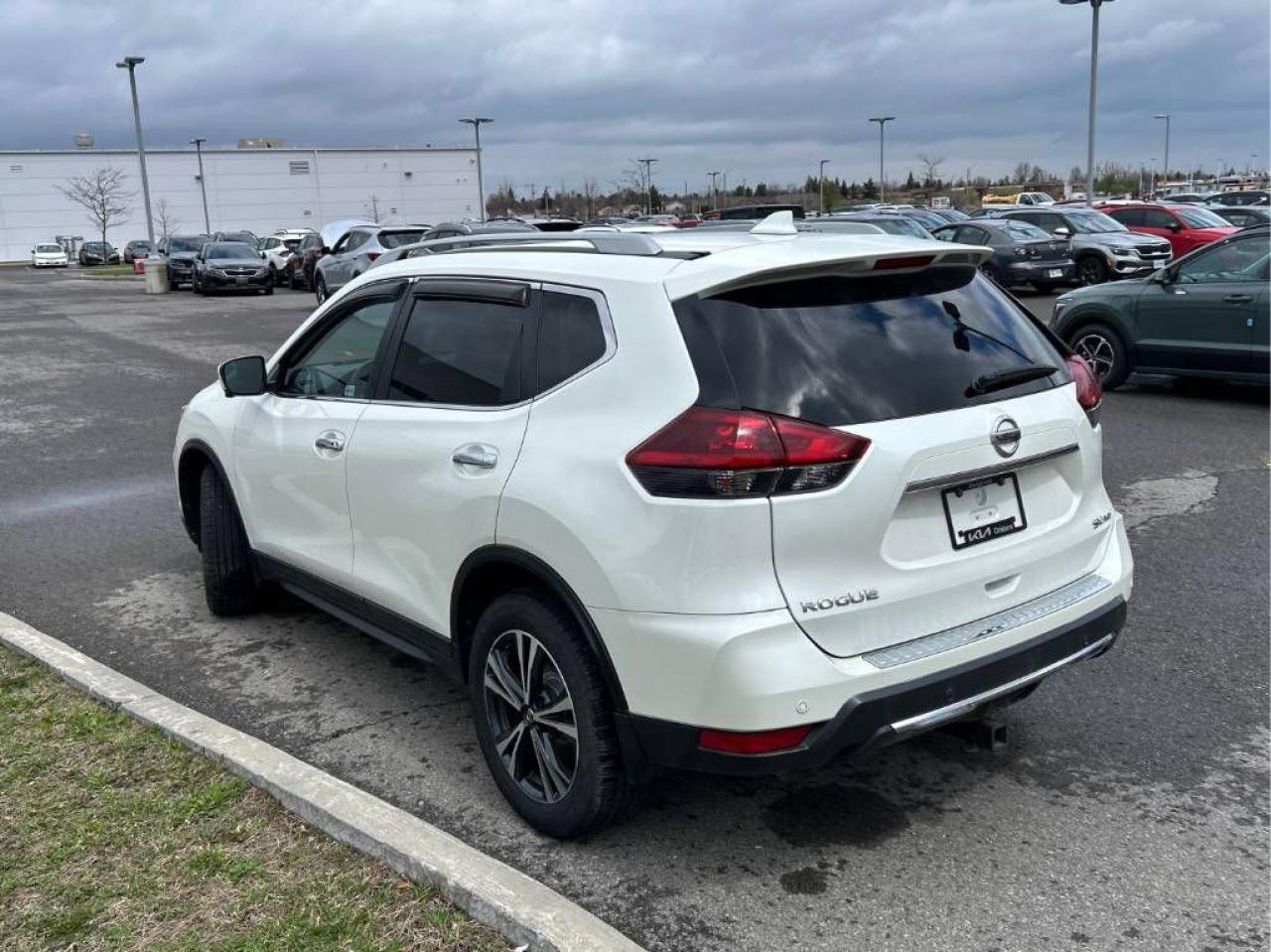 2020 Nissan Rogue SV AWD - Photo #2