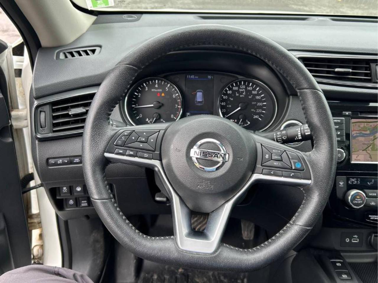 2020 Nissan Rogue SV AWD - Photo #11