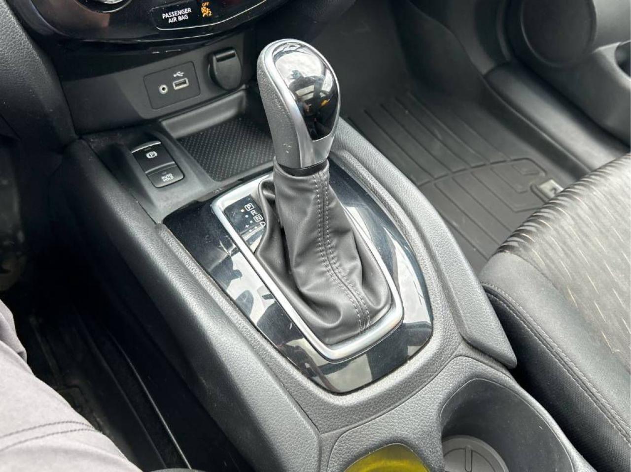 2020 Nissan Rogue SV AWD - Photo #15