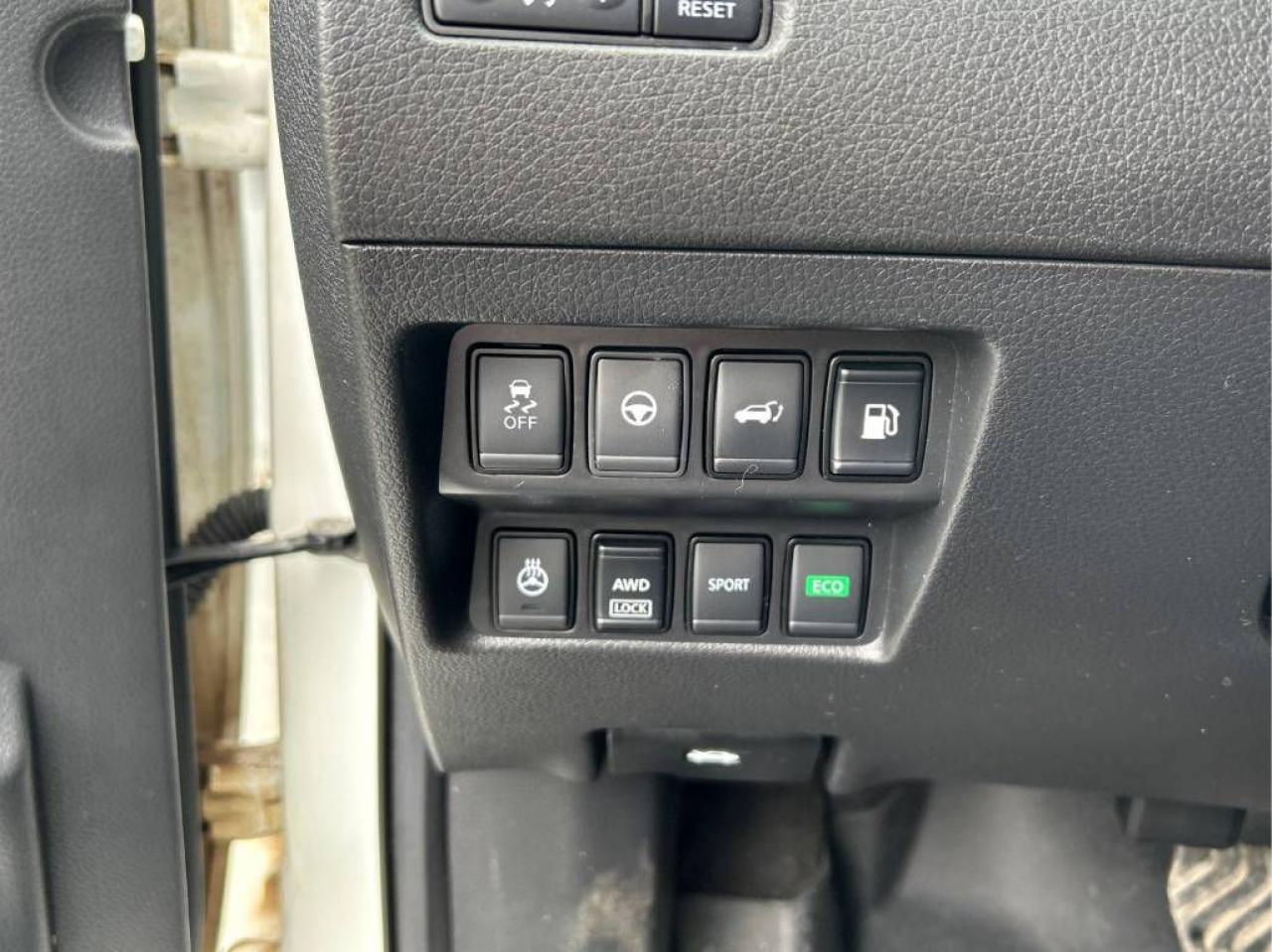 2020 Nissan Rogue SV AWD - Photo #16