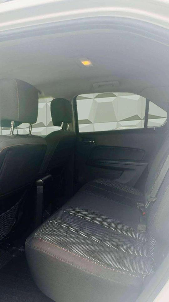 2010 Chevrolet Equinox 1LT - Photo #10