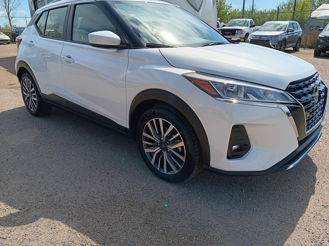 2023 Nissan Kicks SV, Blindspot, Htd Steering & Seats, Remote, BU Ca - Photo #3