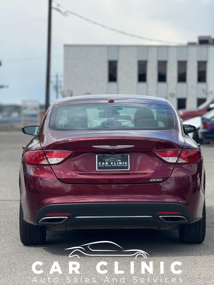 2015 Chrysler 200 Limited - Photo #5