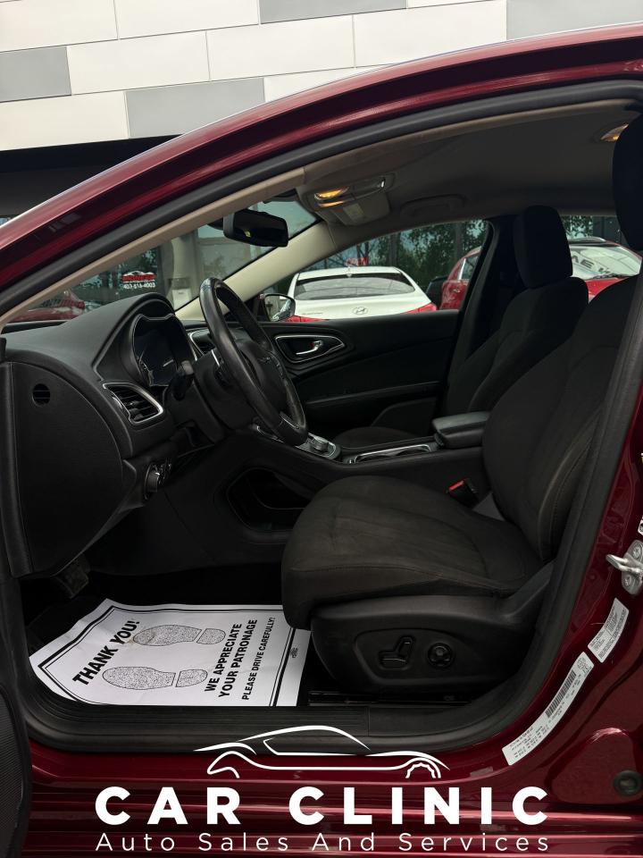 2015 Chrysler 200 Limited - Photo #10
