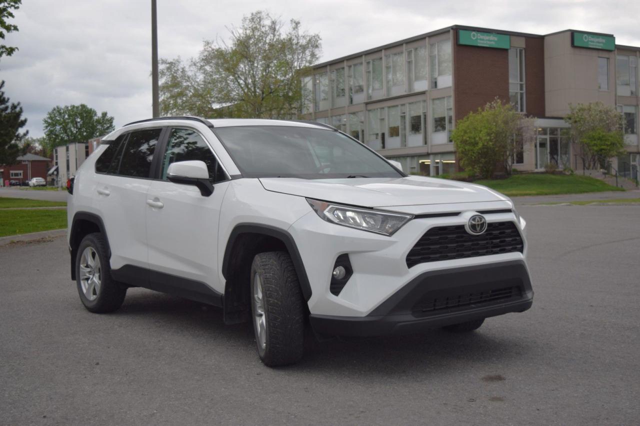 2020 Toyota RAV4 XLE AWD - Photo #2