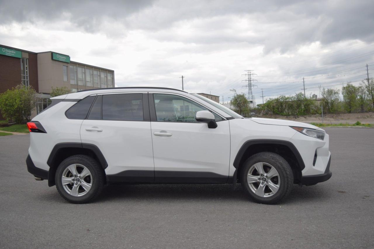 2020 Toyota RAV4 XLE AWD - Photo #3
