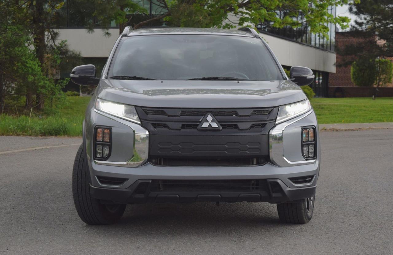 2022 Mitsubishi RVR SE AWC - Photo #2