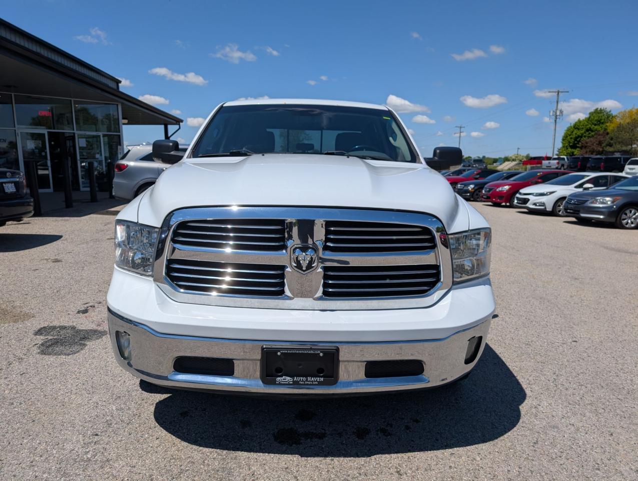 2017 RAM 1500 4WD CREW CAB 149" SLT - Photo #8