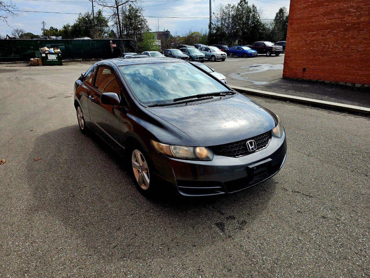 2009 Honda Civic Cpe LX Automatic with Sunroof - Photo #3