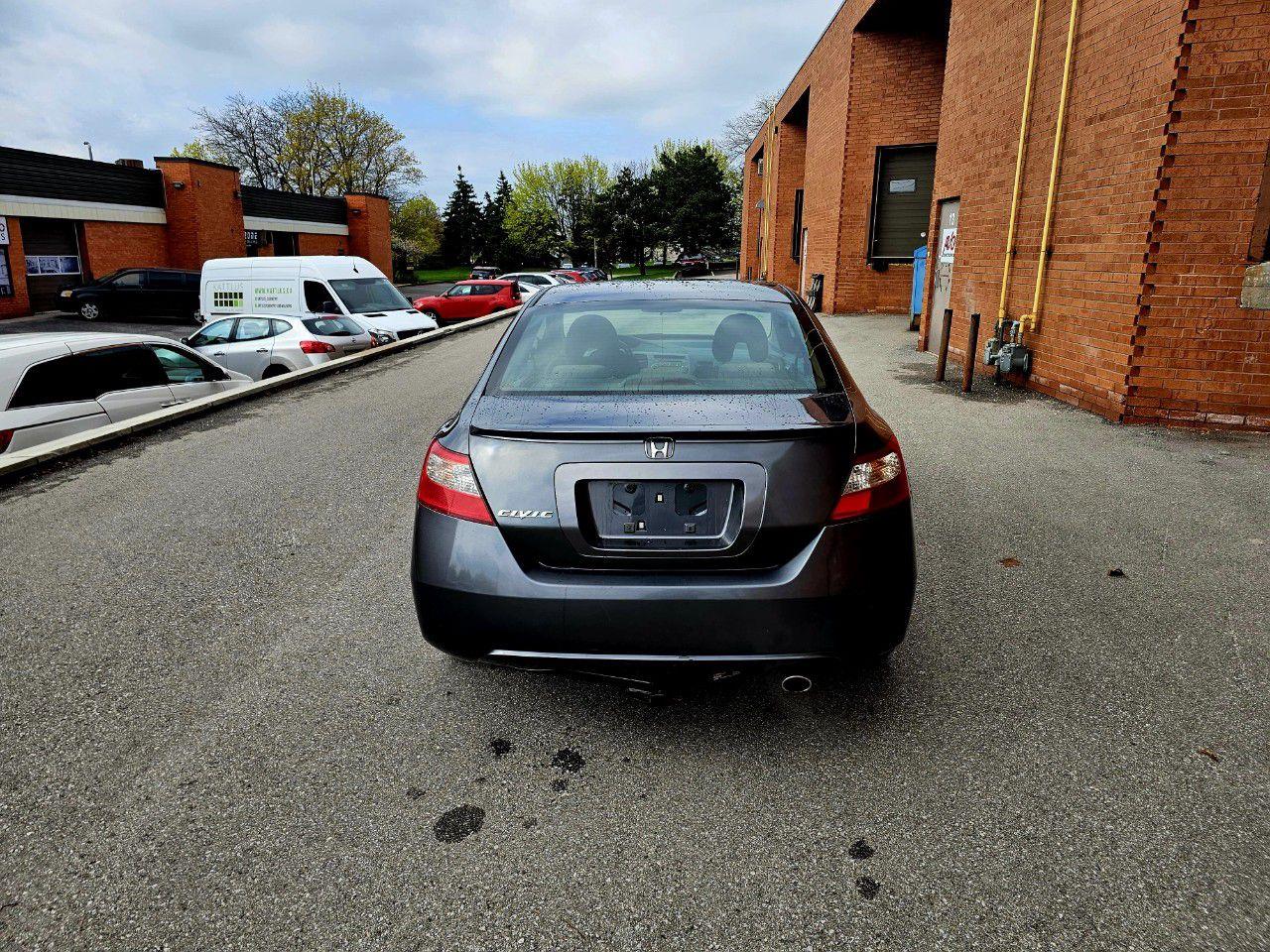 2009 Honda Civic Cpe LX Automatic with Sunroof - Photo #6