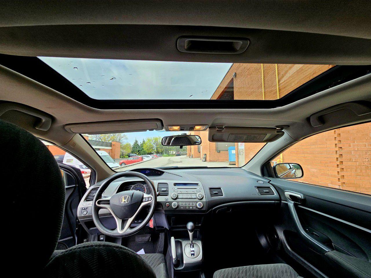 2009 Honda Civic Cpe LX Automatic with Sunroof - Photo #11