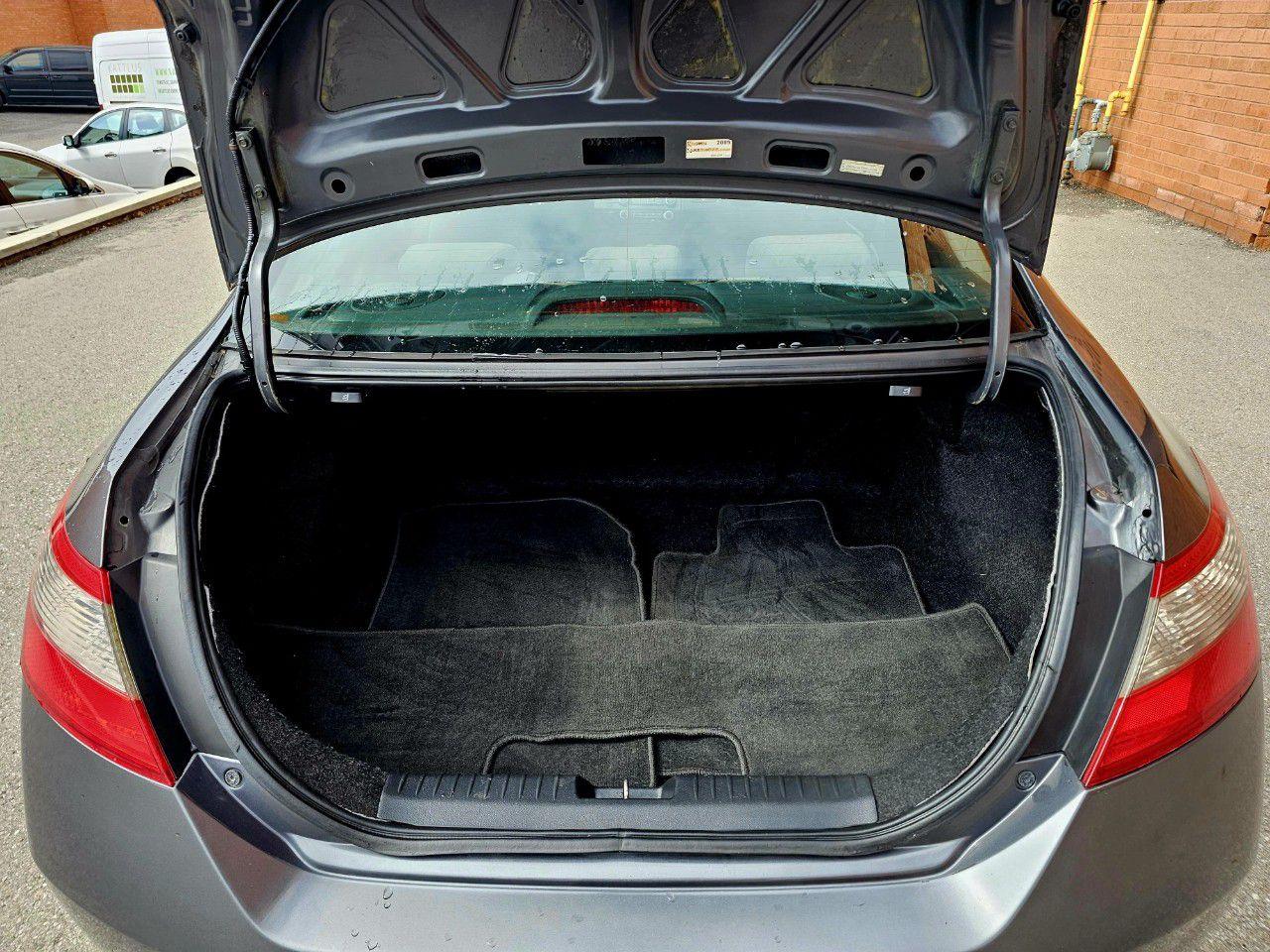 2009 Honda Civic Cpe LX Automatic with Sunroof - Photo #14