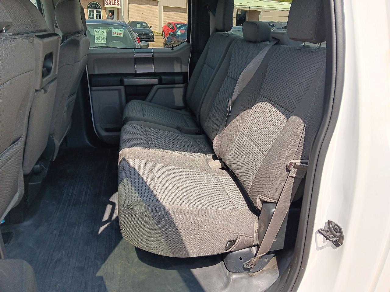 2020 Ford F-150 XLT Crewcab 4x4, Trailer Pkg, BU Cam, Remote, XTR - Photo #17
