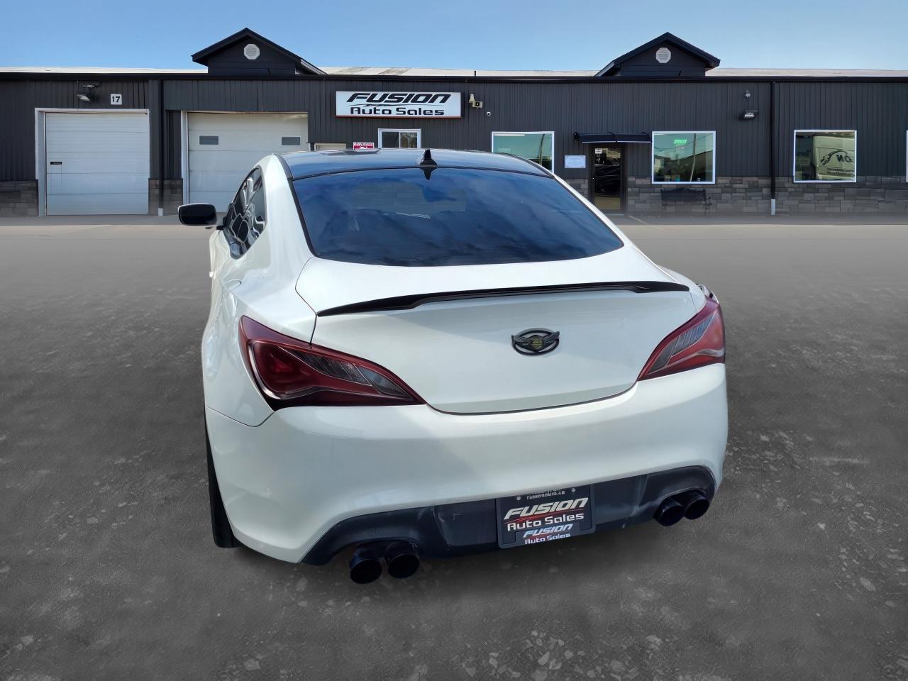 2013 Hyundai Genesis Coupe Premium-LEATHER-SUNROOF-NAVIGATION-EXHAUST - Photo #4