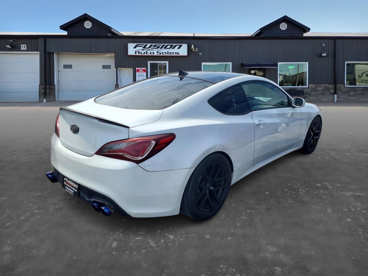 2013 Hyundai Genesis Coupe Premium-LEATHER-SUNROOF-NAVIGATION-EXHAUST - Photo #3